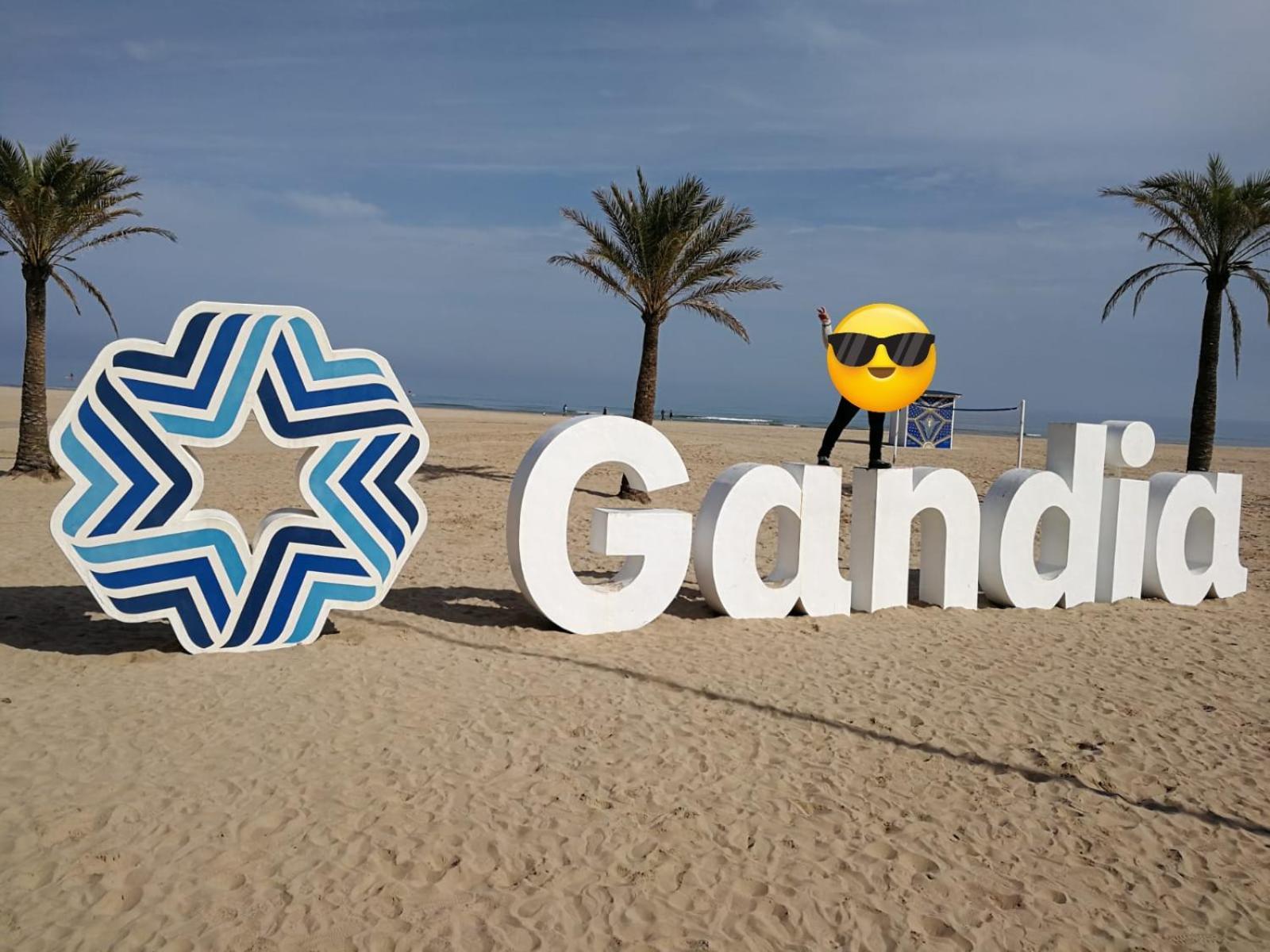 Mare De Deu, Vivienda Vacacional Para Familias Y Mayores De 25 Anos En El Grao De Gandia-Playa Playa de Gandia Kültér fotó